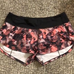 Lululemon shorts size 6
